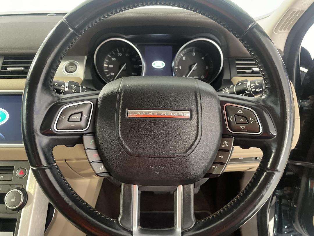 Photo '28' of Land Rover Range Rover Photo '28' of Land Rover Range Rover