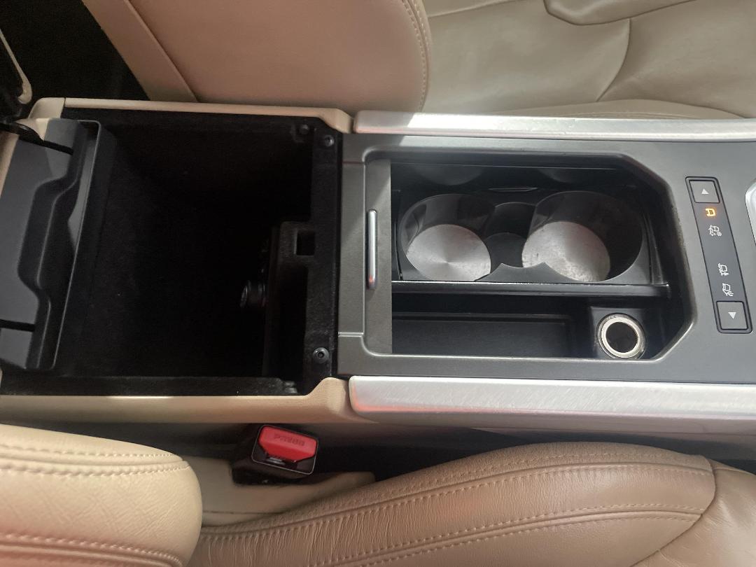 Photo '33' of Land Rover Range Rover Photo '33' of Land Rover Range Rover