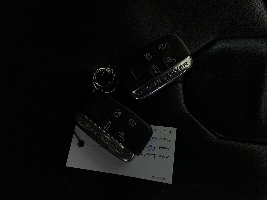 Photo '22' of Land Rover Range Rover Evoque Photo '22' of Land Rover Range Rover Evoque