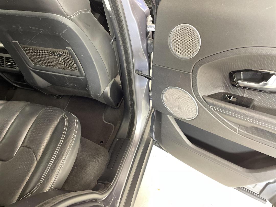 Photo '19' of Land Rover Range Rover Evoque Photo '19' of Land Rover Range Rover Evoque