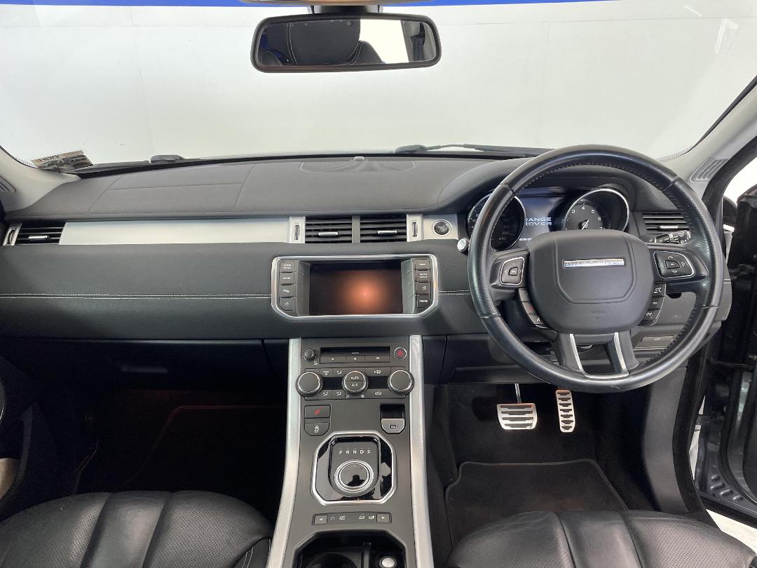 Photo '17' of Land Rover Range Rover Evoque Photo '17' of Land Rover Range Rover Evoque