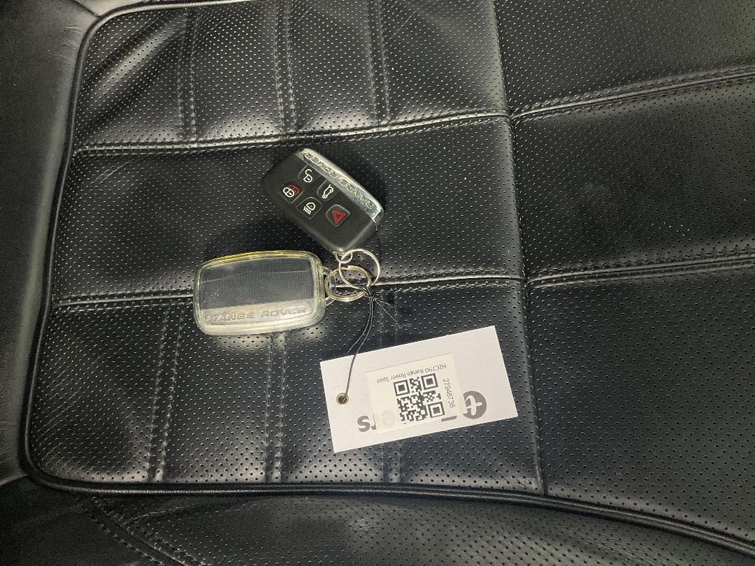 Photo '22' of Land Rover Range Rover Sport Photo '22' of Land Rover Range Rover Sport