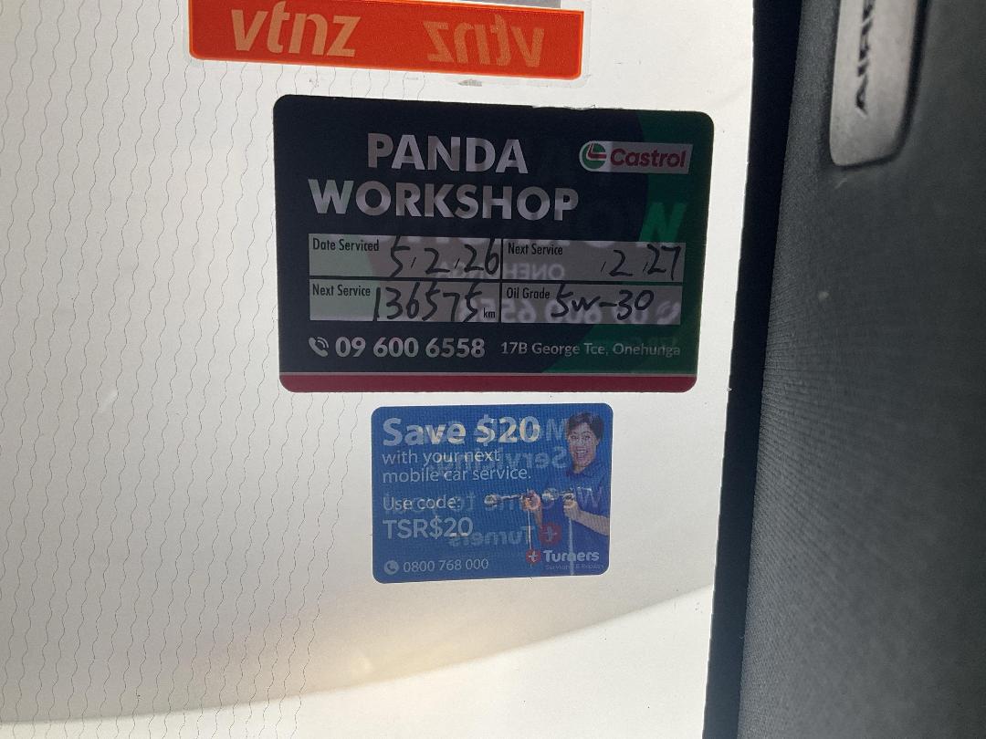 Photo '23' of Land Rover Range Rover Sport Photo '23' of Land Rover Range Rover Sport