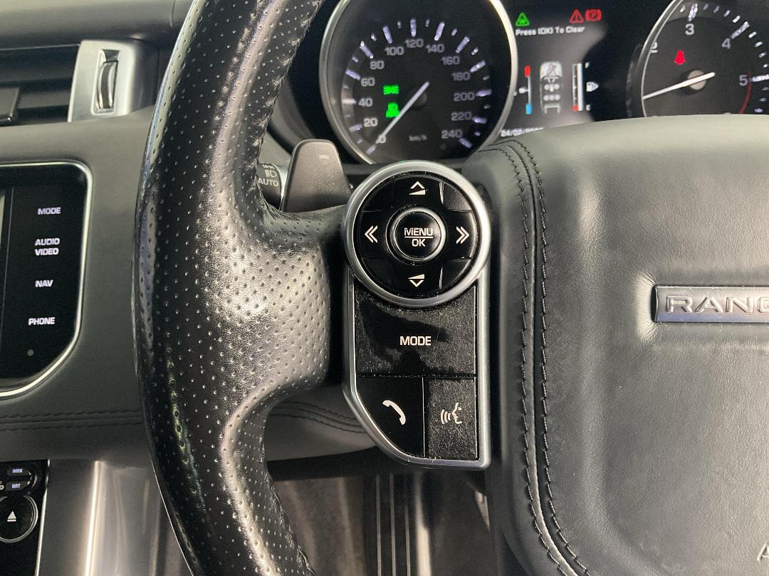 Photo '26' of Land Rover Range Rover Sport Photo '26' of Land Rover Range Rover Sport