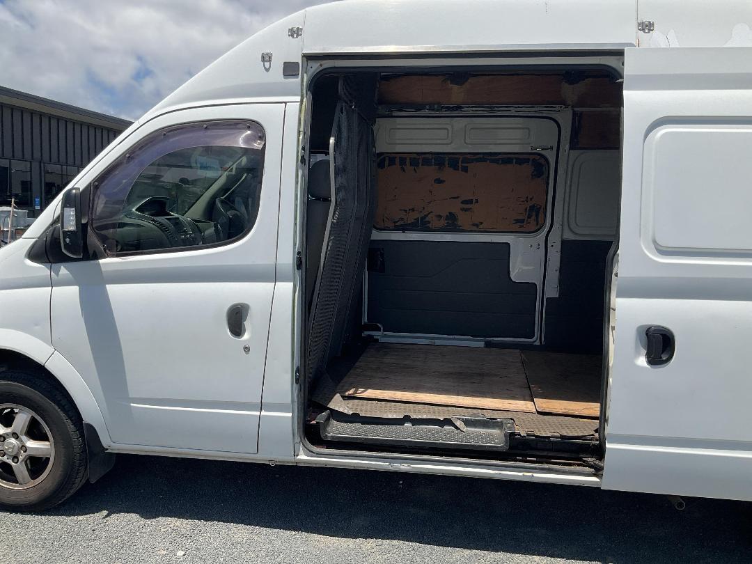 Photo '27' of LDV V80 LWBHR 2.5D/5MT/LV/5D Van