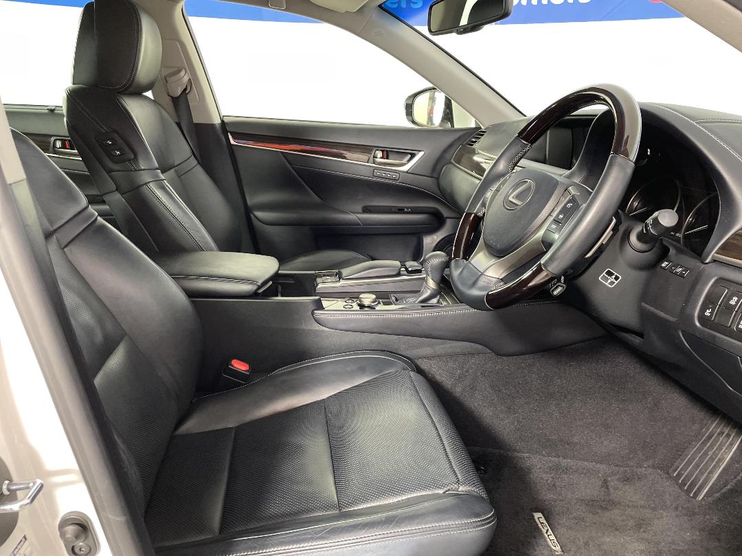 Photo '16' of Lexus GS450H