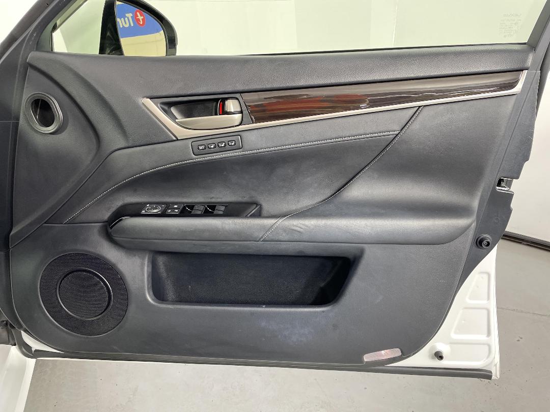 Photo '15' of Lexus GS450H