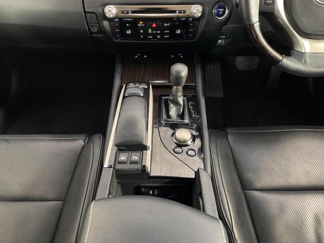 Photo '18' of Lexus GS450H