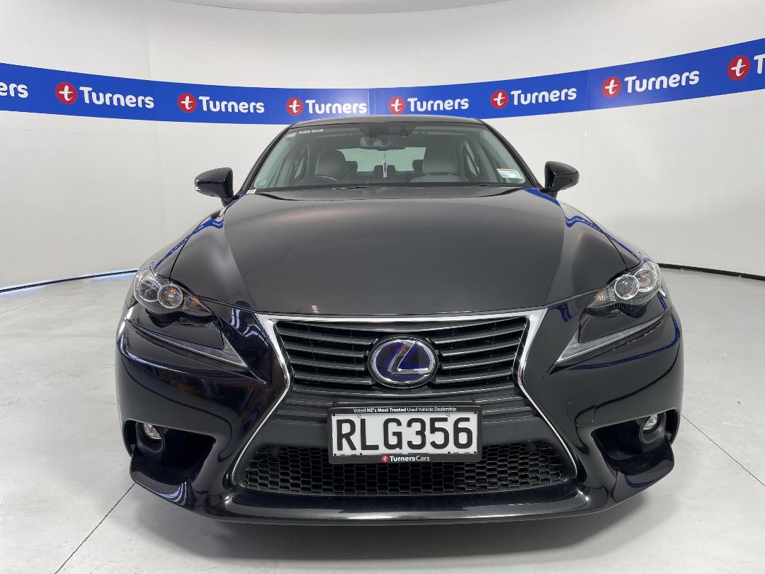 Photo '2' of Lexus IS300