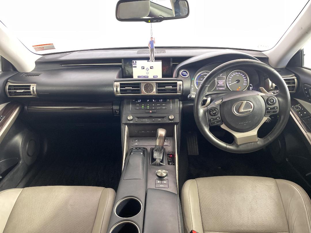 Photo '17' of Lexus IS300