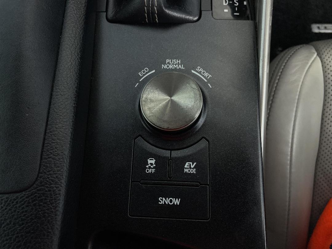 Photo '25' of Lexus IS300