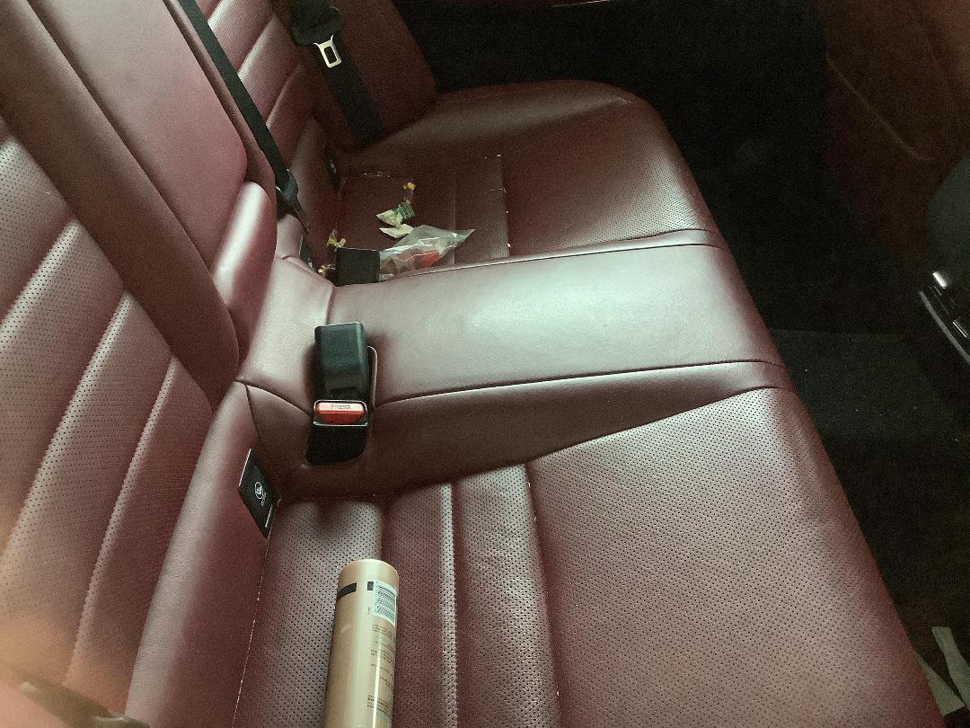 Photo '12' of Lexus IS300H