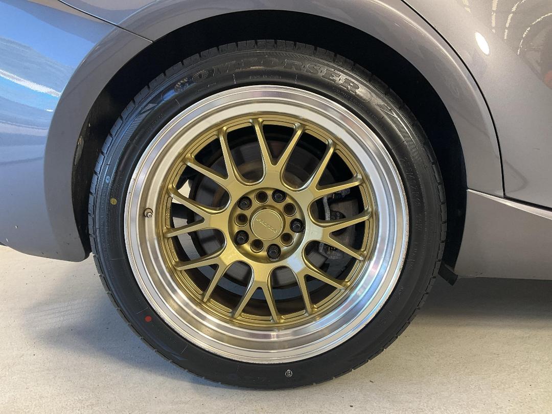 Photo '12' of Lexus IS350