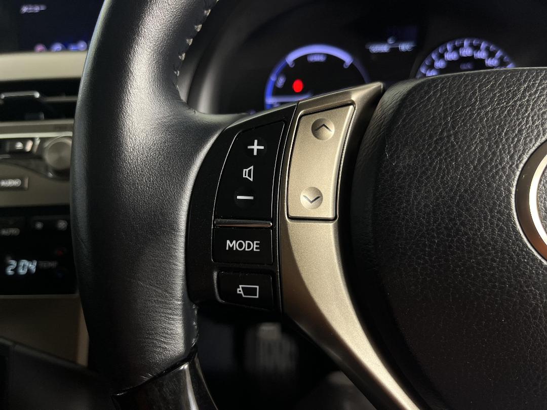 Photo '28' of Lexus RX450H Photo '28' of Lexus RX450H