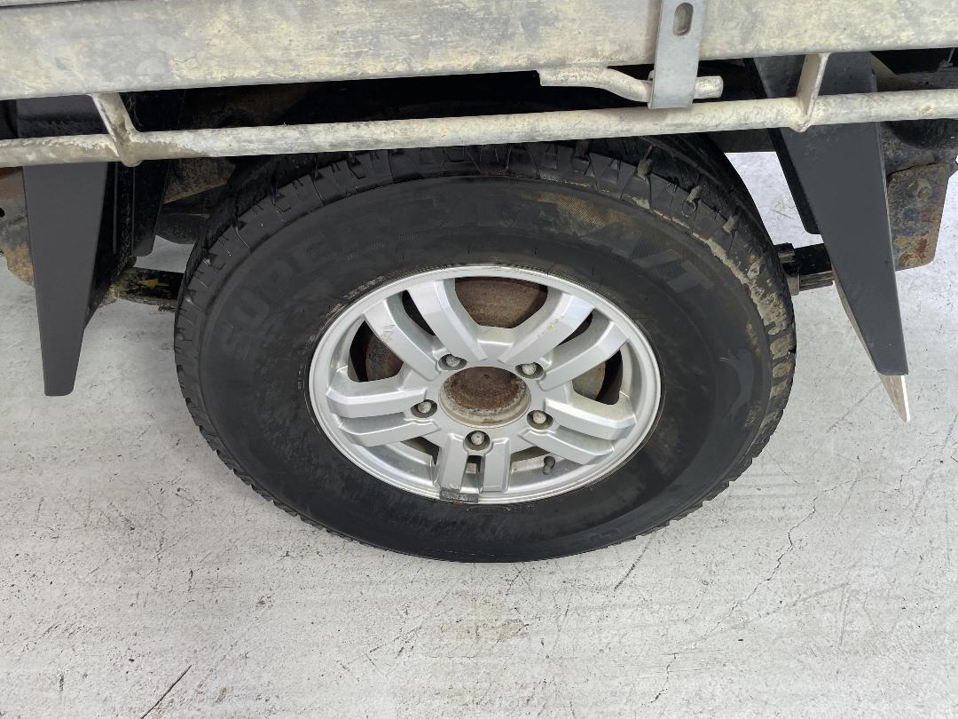 Photo '11' of Mahindra Pikup