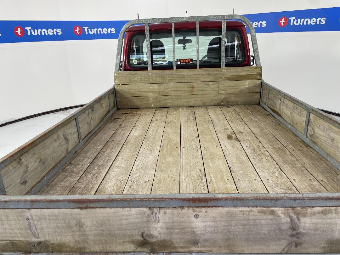 Photo '14' of Mahindra Pikup