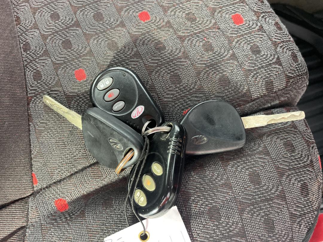 Photo '20' of Mahindra Pikup