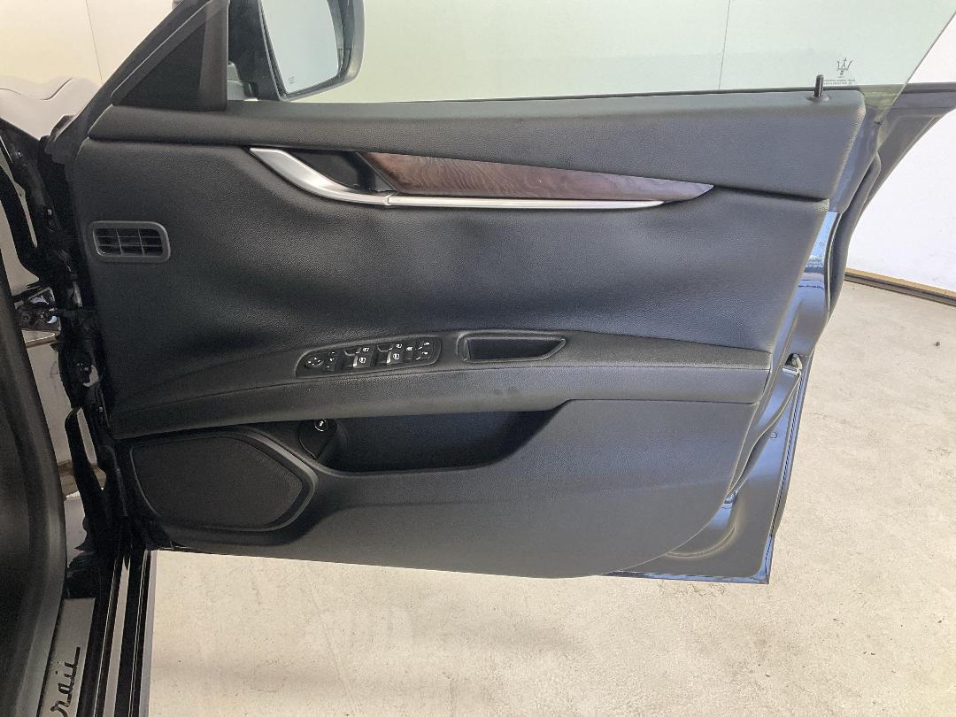 Photo '15' of Maserati Ghibli