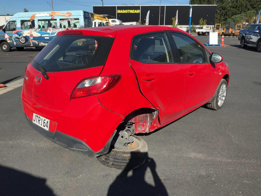 Photo '7' of Mazda 2