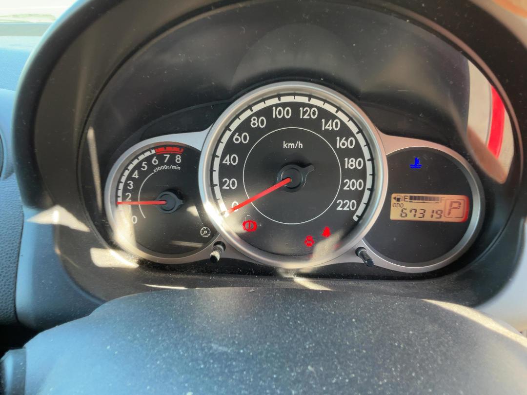 Photo '16' of Mazda 2