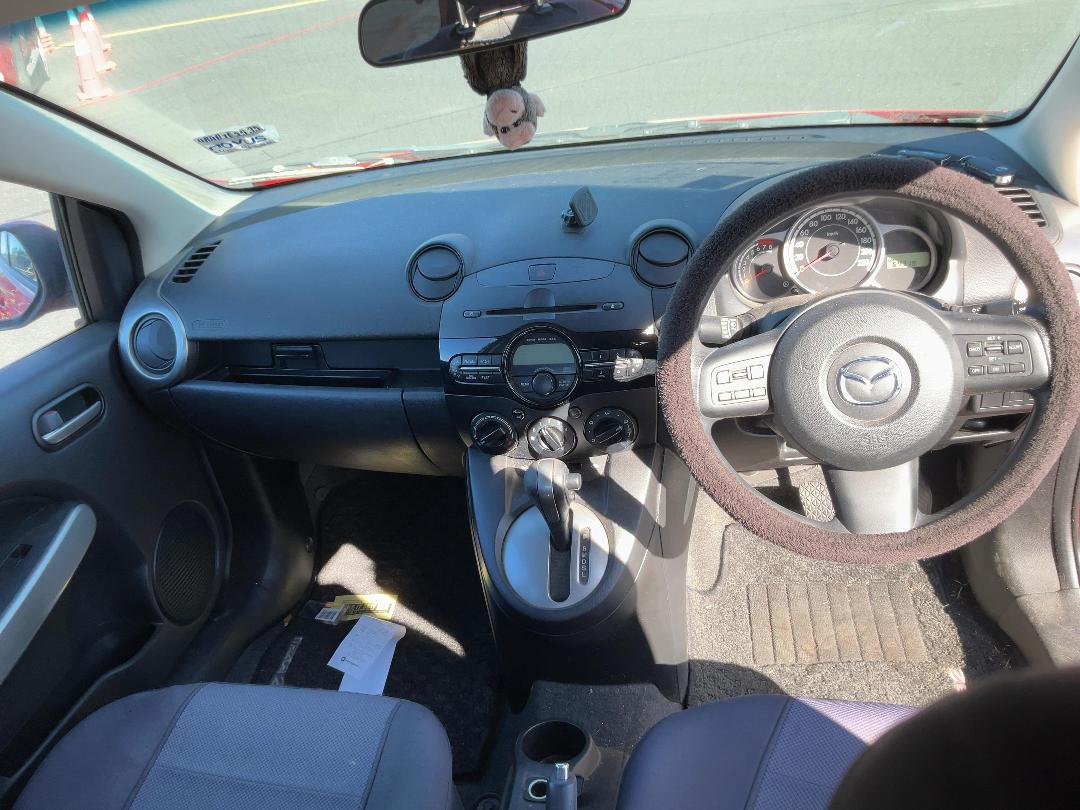 Photo '18' of Mazda 2