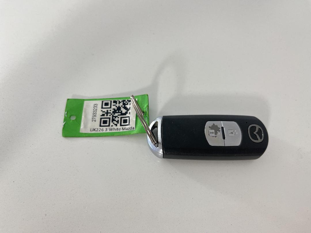 Photo '22' of Mazda 3