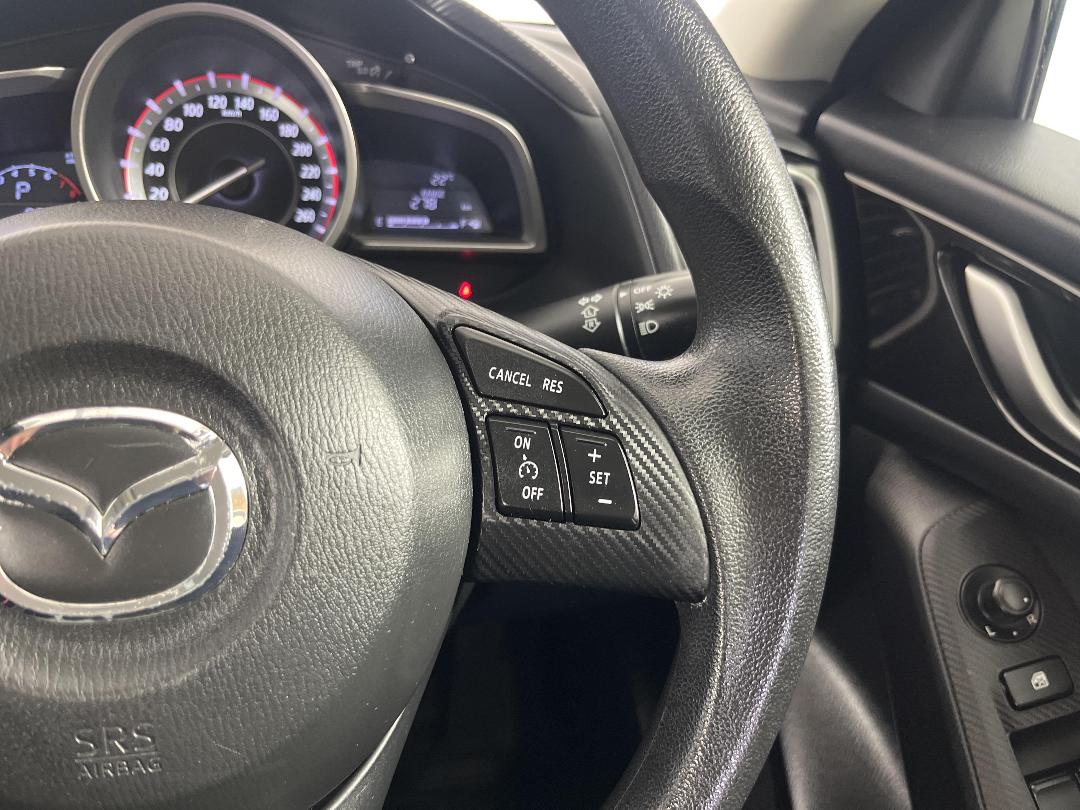 Photo '23' of Mazda 3