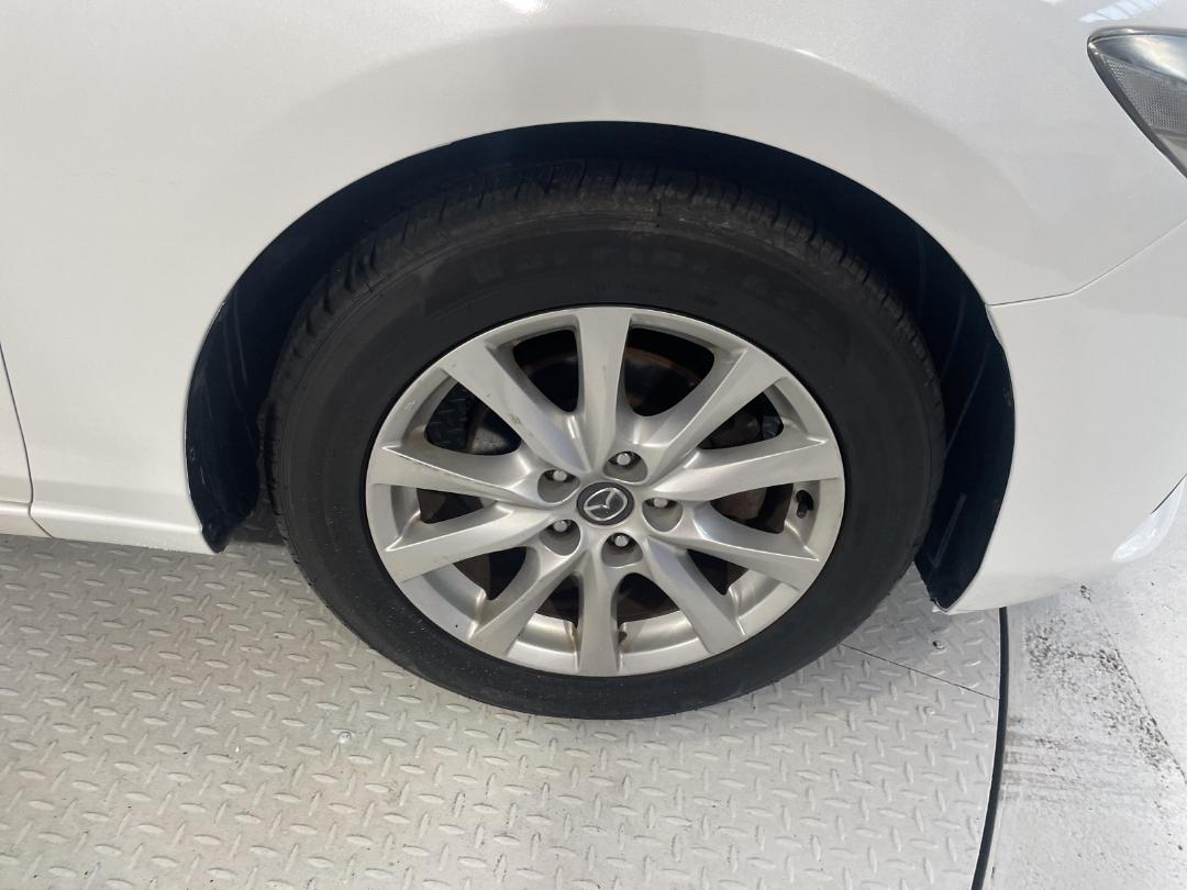 Photo '9' of Mazda Atenza