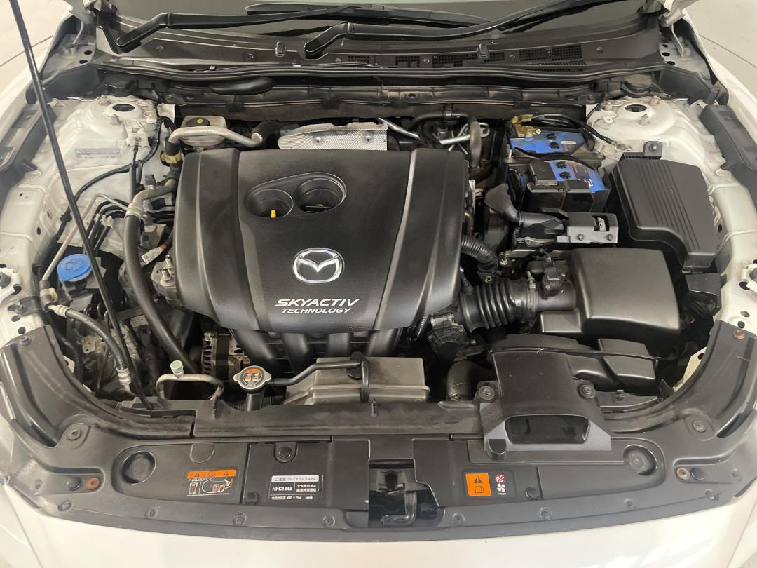 Photo '13' of Mazda Atenza