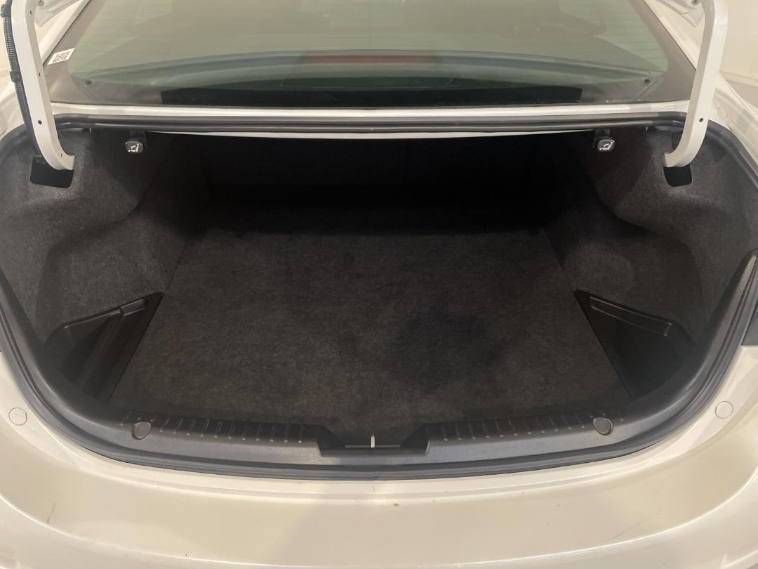 Photo '14' of Mazda Atenza