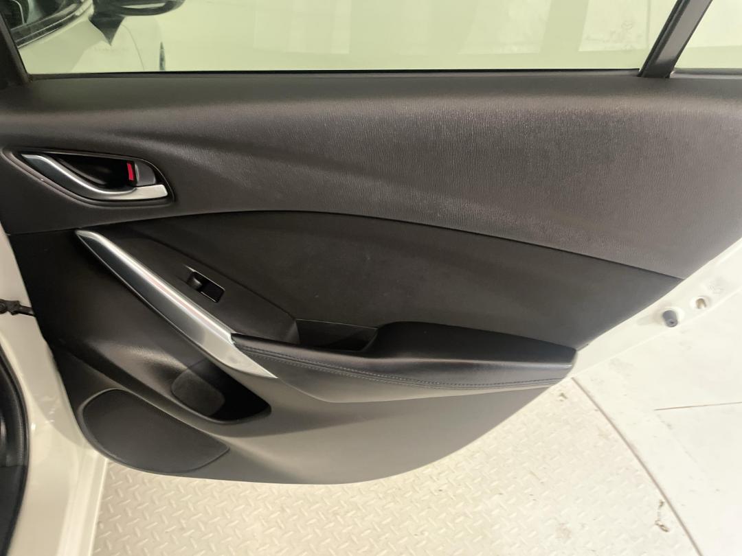 Photo '19' of Mazda Atenza