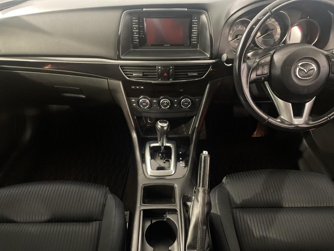 Photo '18' of Mazda Atenza