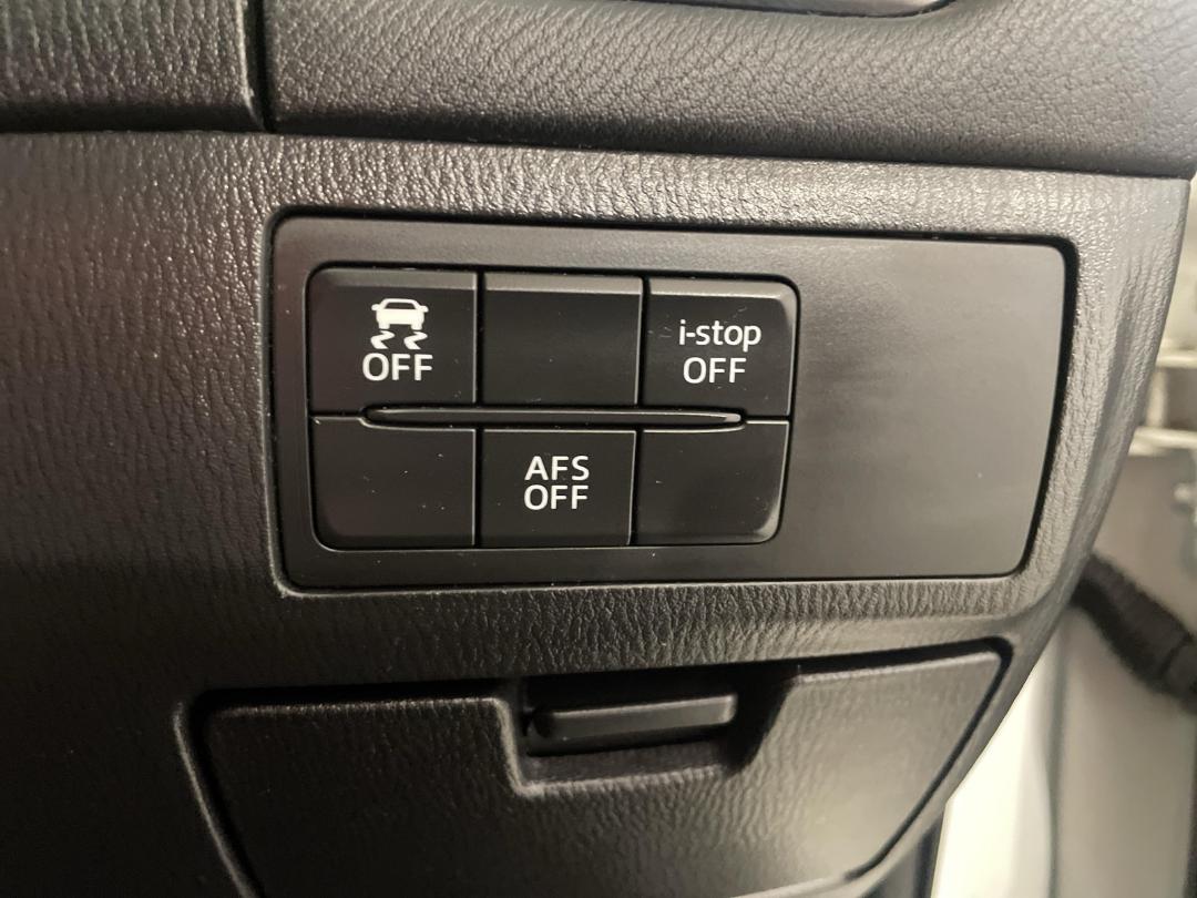 Photo '25' of Mazda Atenza