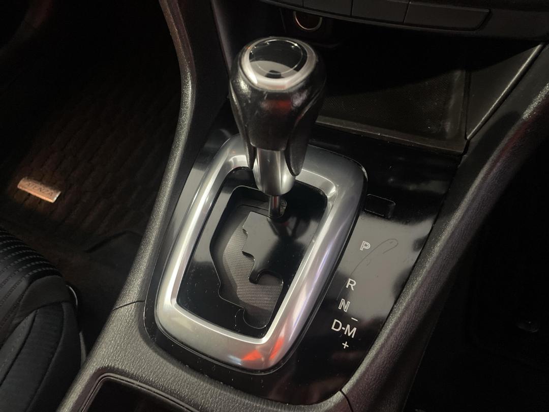 Photo '32' of Mazda Atenza