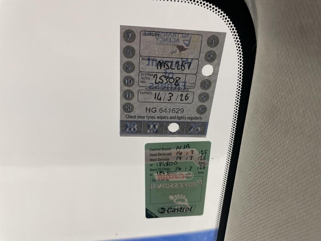 Photo '34' of Mazda Atenza