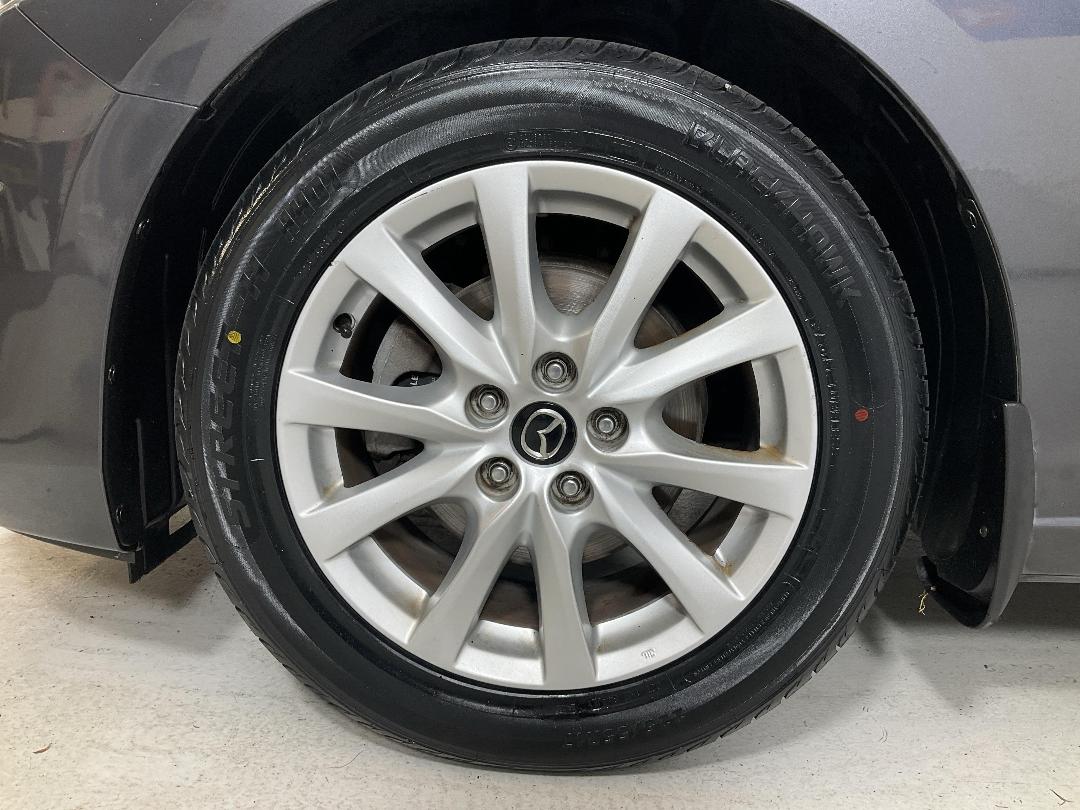 Photo '10' of Mazda Atenza