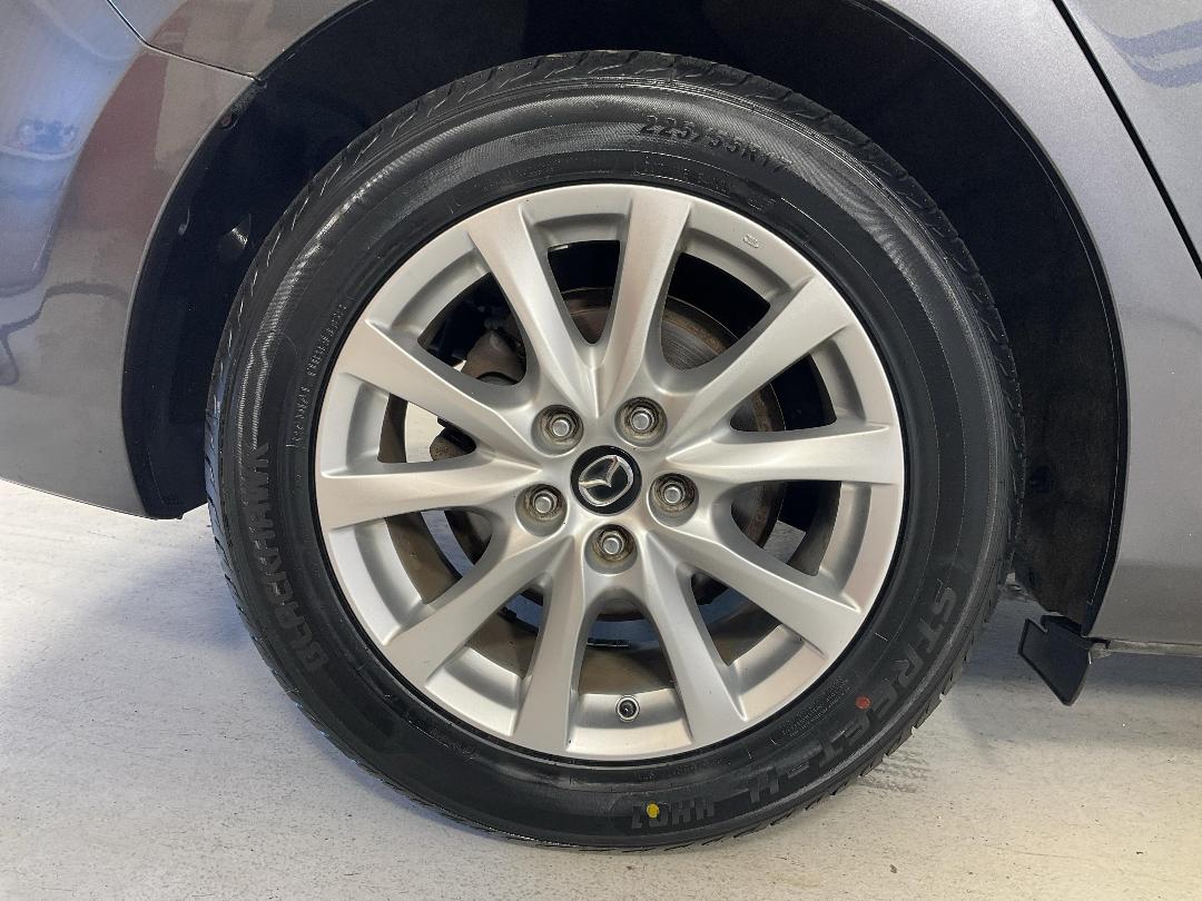 Photo '12' of Mazda Atenza