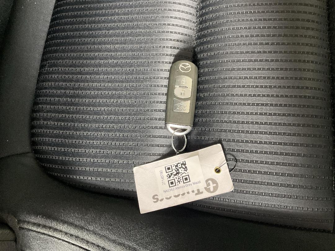 Photo '22' of Mazda Atenza