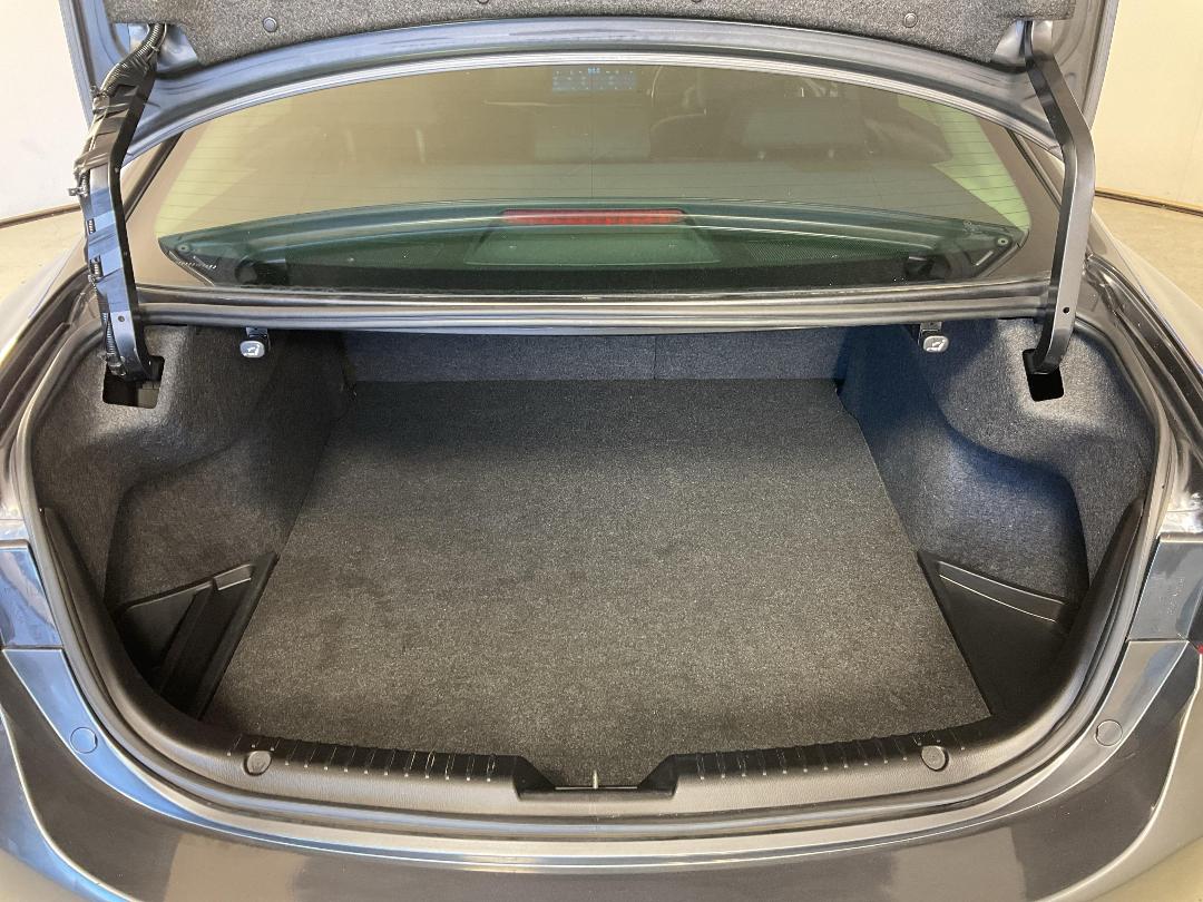 Photo '14' of Mazda Atenza