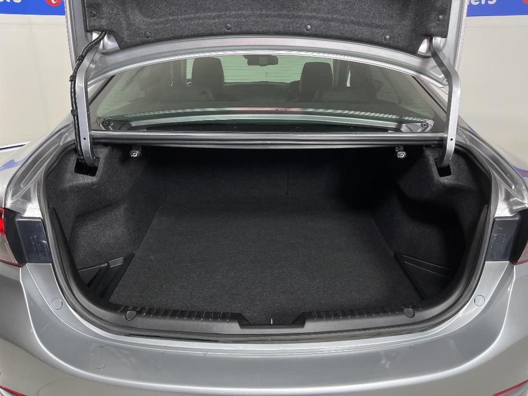 Photo '14' of Mazda Atenza