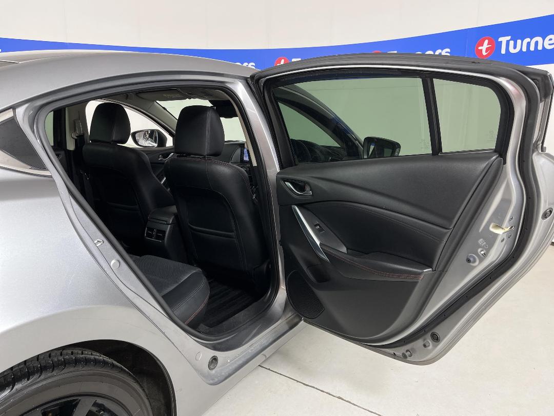 Photo '19' of Mazda Atenza