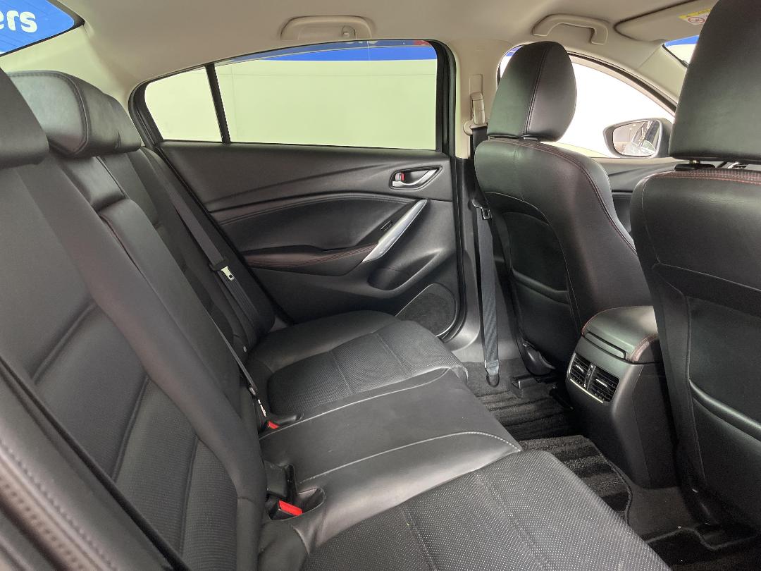 Photo '20' of Mazda Atenza