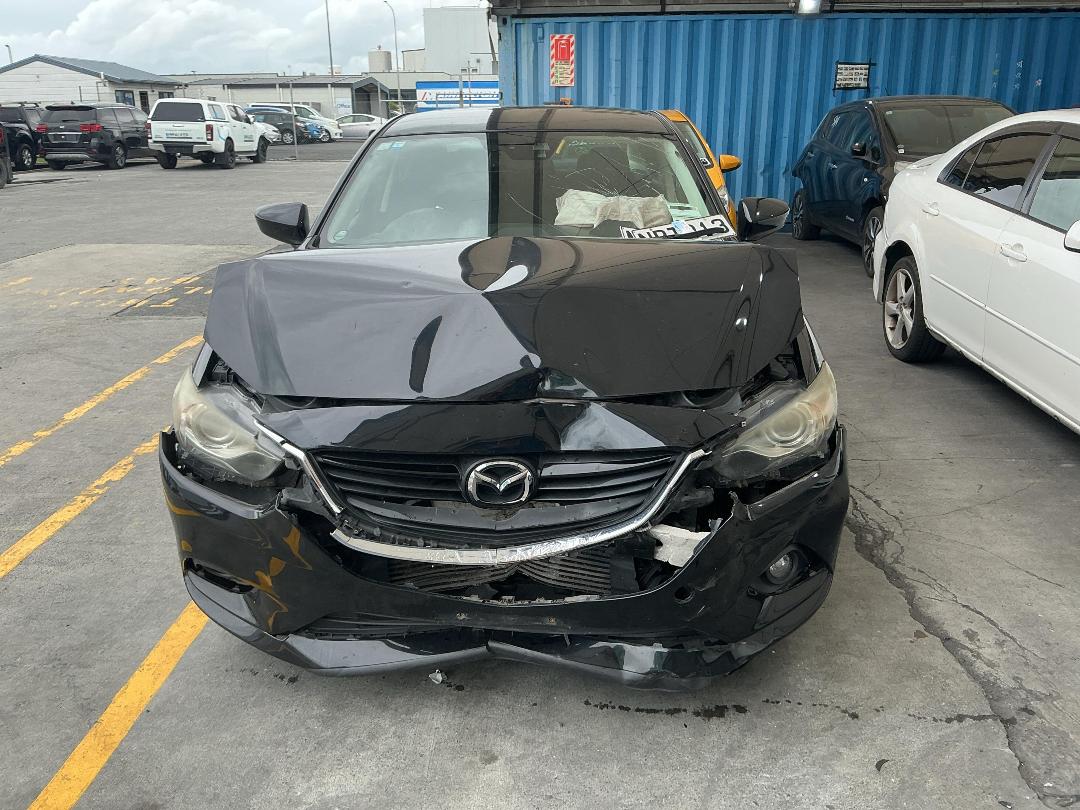 Photo '6' of Mazda Atenza