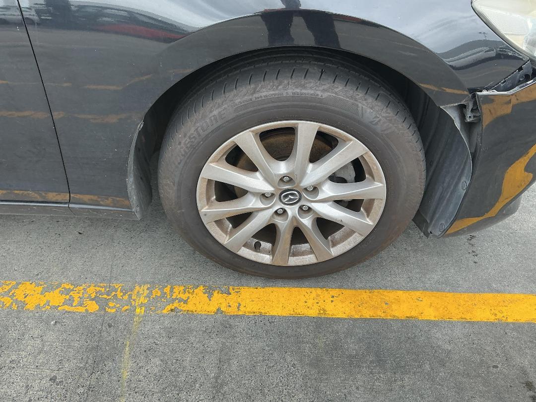 Photo '2' of Mazda Atenza