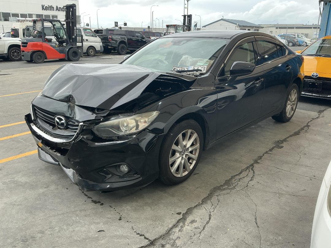 Photo '8' of Mazda Atenza