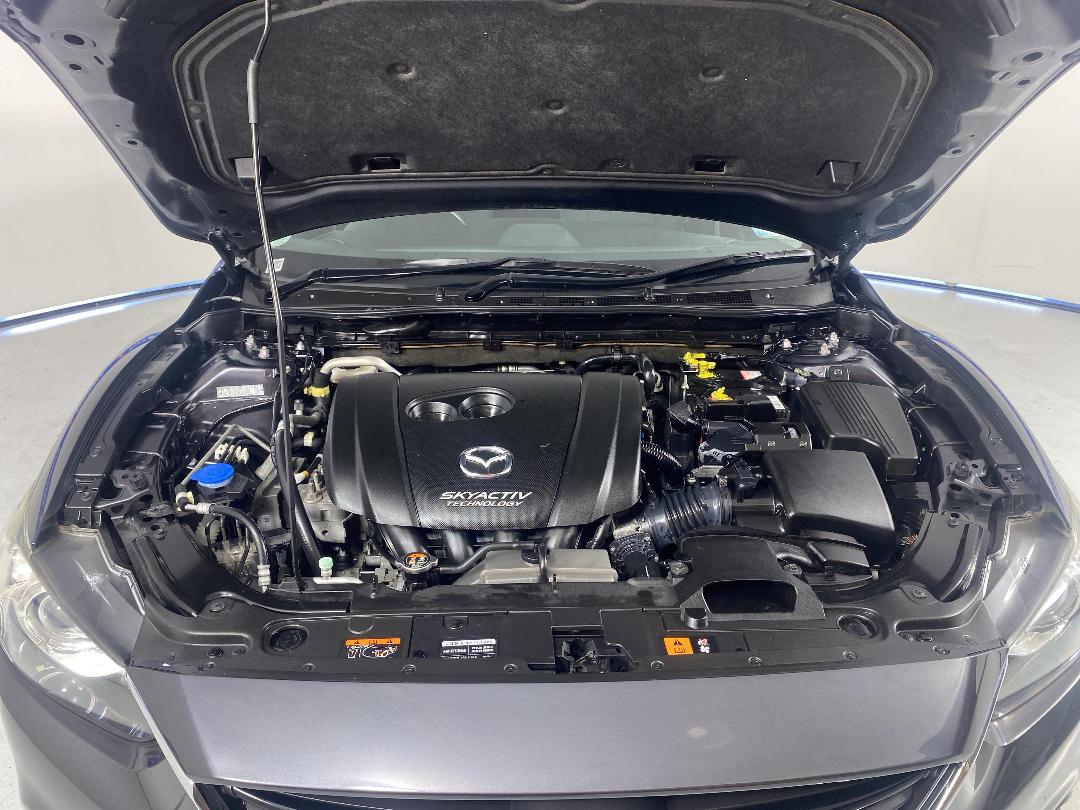 Photo '13' of Mazda Atenza