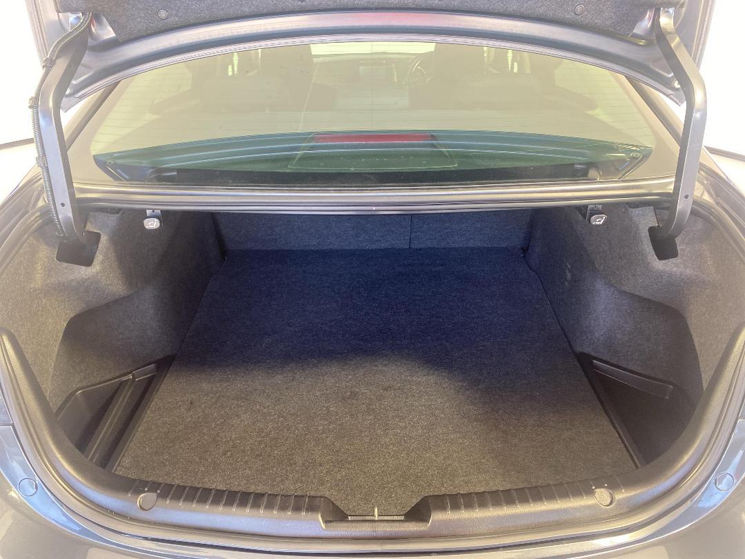 Photo '14' of Mazda Atenza