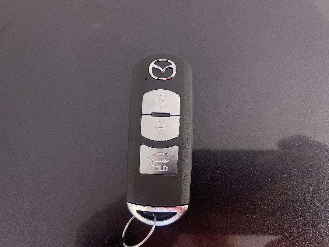 Photo '22' of Mazda Atenza