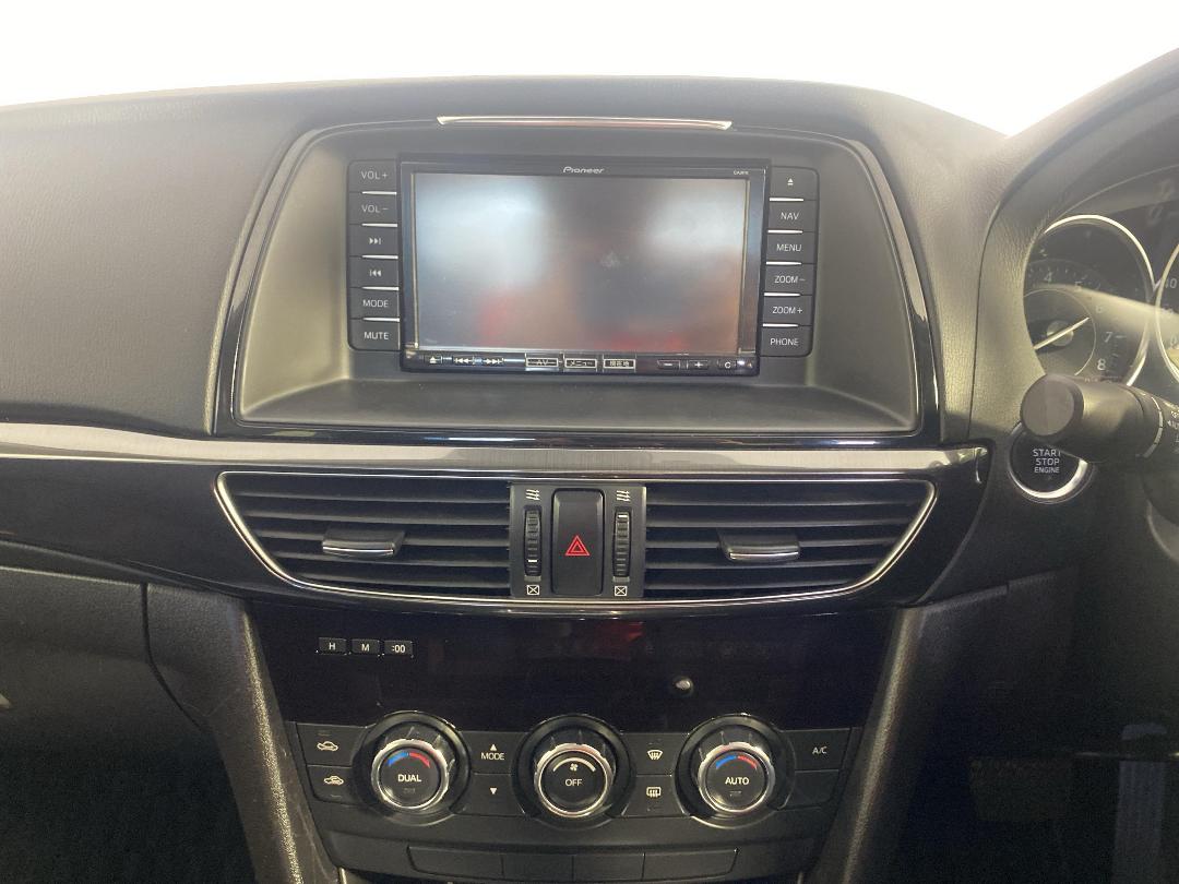 Photo '18' of Mazda Atenza