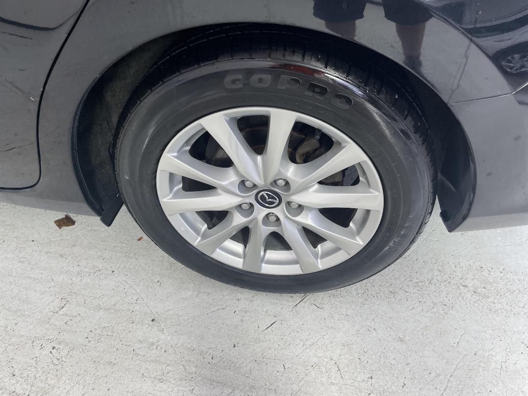 Photo '11' of Mazda Atenza